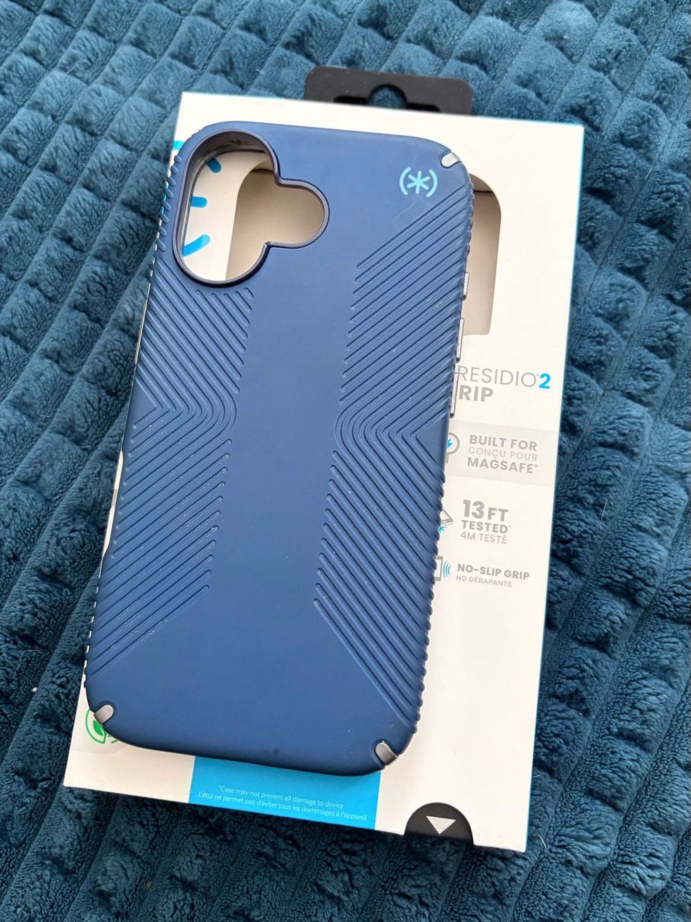 Speck PRESIDIO2 Grip for iPhone 17 Case, MagSafe Compatible Deep Sea Blue Used
